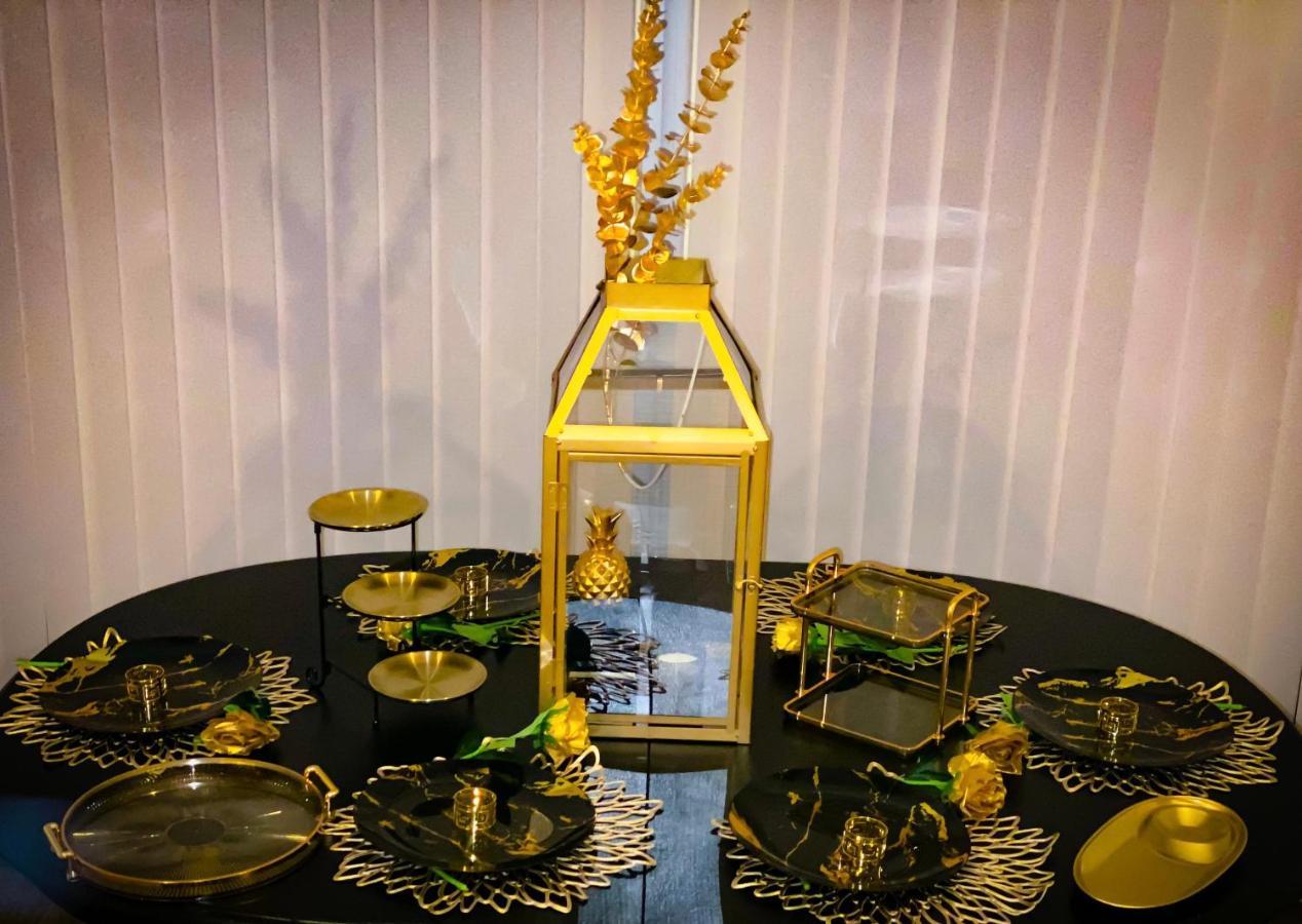 Royal Rooms At Coop Live Etihad, Sports City 曼彻斯特 外观 照片