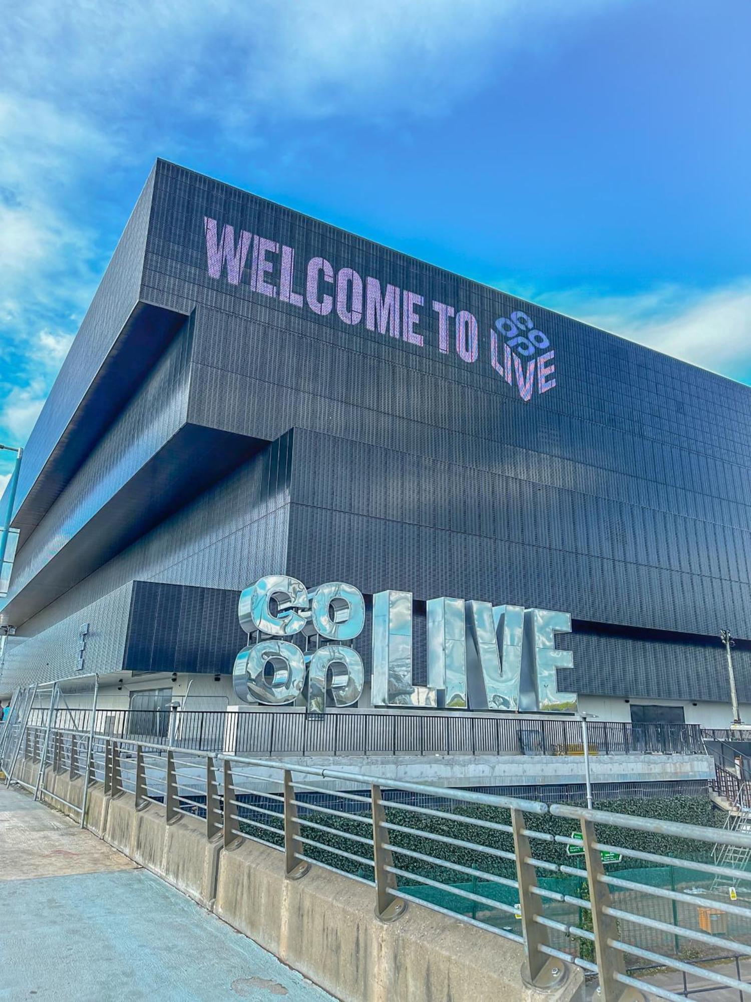 Royal Rooms At Coop Live Etihad, Sports City 曼彻斯特 外观 照片